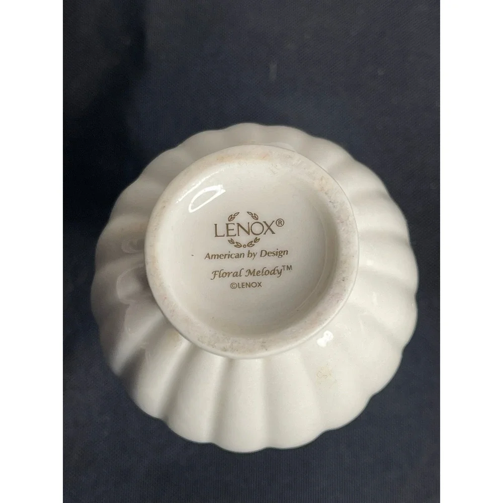 Lenox‎ Floral Melody Miniature Bud Vase Ivory Fine China Gold Trim Embossed 4